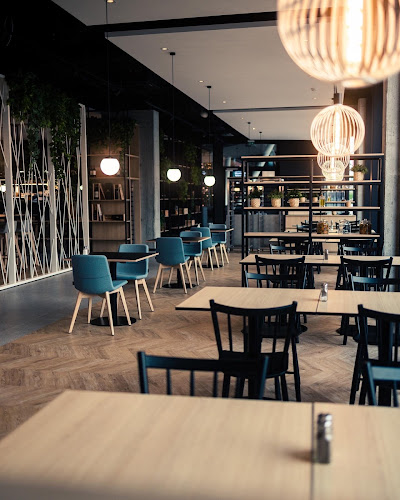 557H+GQ, 821 04 Bratislava