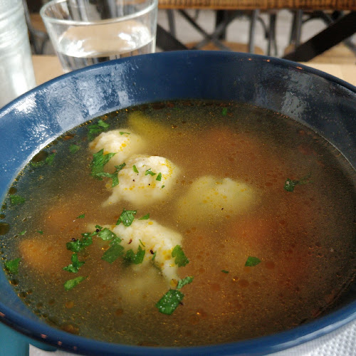 Sedmokrásková 6, 821 01 Bratislava