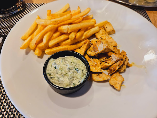 Opinii despre Reštaurácia Ponorka în Trebišov - Gastronómia a pohostinstvo