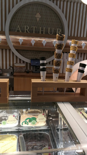 Comentarii opinii despre Arthur Gelato KE