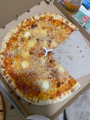 Pizza & Burger Gustosa - Gastronómia a pohostinstvo