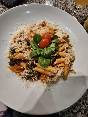 Námestie slobody, 066 01 Humenné