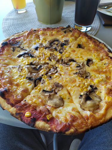 Pizza & caffe bar pod Gaštanom - Gastronómia a pohostinstvo