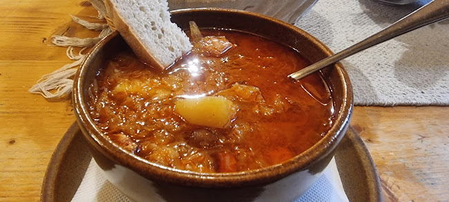 Koliba Bešeňovka - Gastronómia a pohostinstvo