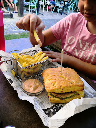 Opinii despre 100P BAR în Rožňava - Gastronómia a pohostinstvo