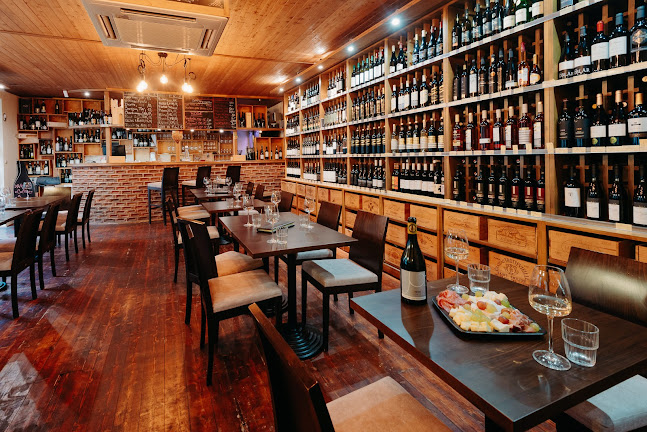 Vinotéka pri Modrom kostolíku