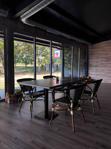 Za dráhou 21, 902 01 Pezinok