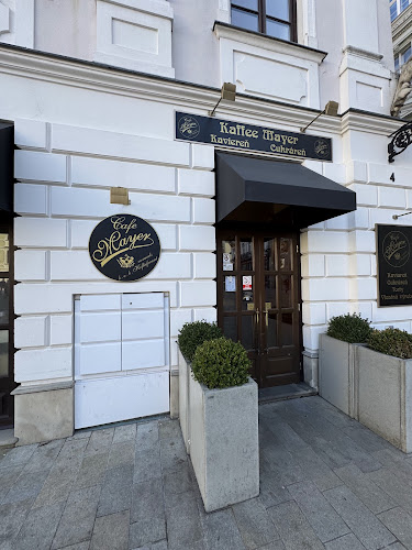 Opinii despre Cafe Mayer în Staré Mesto - Gastronómia a pohostinstvo
