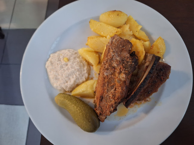 Fit-Pit Club - Gastronómia a pohostinstvo