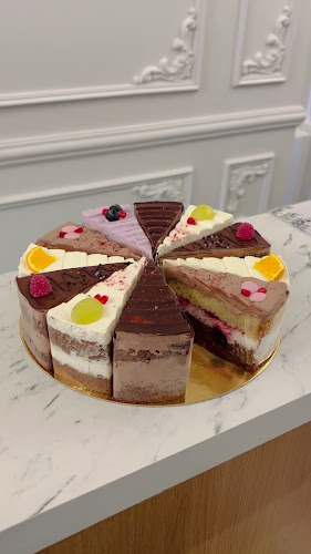 Opinii despre Sweet House CUKRÁREŇ & KAVIAREŇ în Poltár - Gastronómia a pohostinstvo