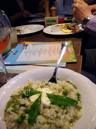 Savage Bistro Bar & Restaurant - Staré Mesto