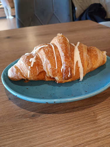 Comentarii opinii despre DOBROTA_ Predajňa s kaviarňou a raňajkovým menu