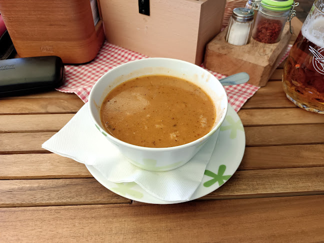 Kúria Bzenica - Gastronómia a pohostinstvo