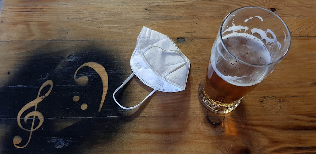 Opinii despre Včelín Music Bar în Záturčie - Gastronómia a pohostinstvo