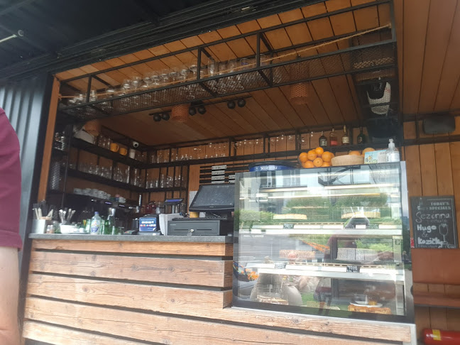 Comentarii opinii despre Black Coffee (ON THE ROOF OF SHOPPING CENTRAL)