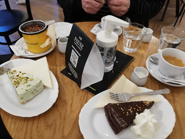 Pause Coffee & Sweets - Bratislava