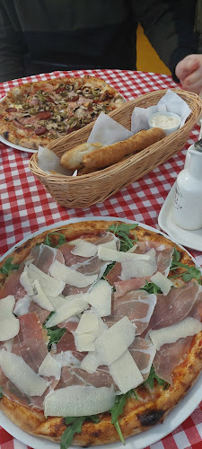 Opinii despre Bertos Ristorante Italiano Pizzeria Bar în Nitra - Gastronómia a pohostinstvo