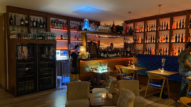 Hlavné námestie 354/3, 811 01 Bratislava