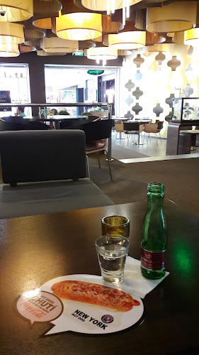 Comentarii opinii despre SKY LOUNGE