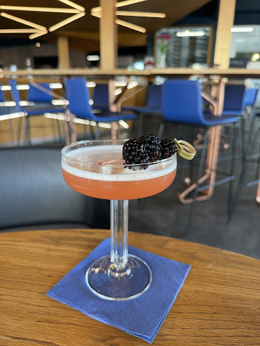 PROXI bar & restaurant - Gastronómia a pohostinstvo