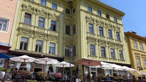 Trotuar cafe - Banská Štiavnica