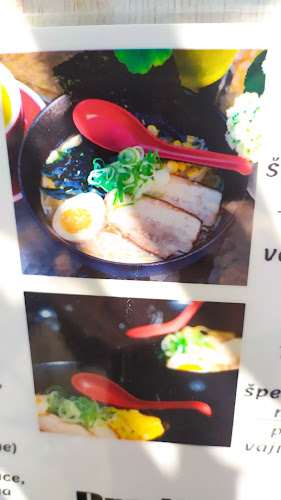 Comentarii opinii despre Mogu-Mogu café & food