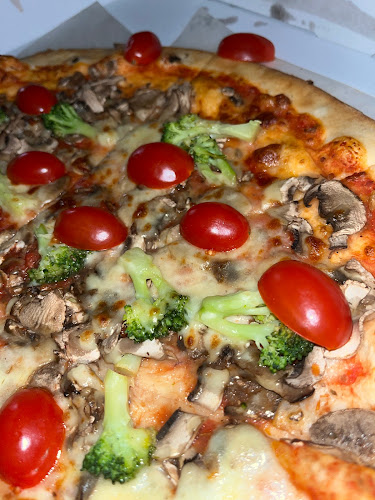 Pizza Carlito - Gastronómia a pohostinstvo