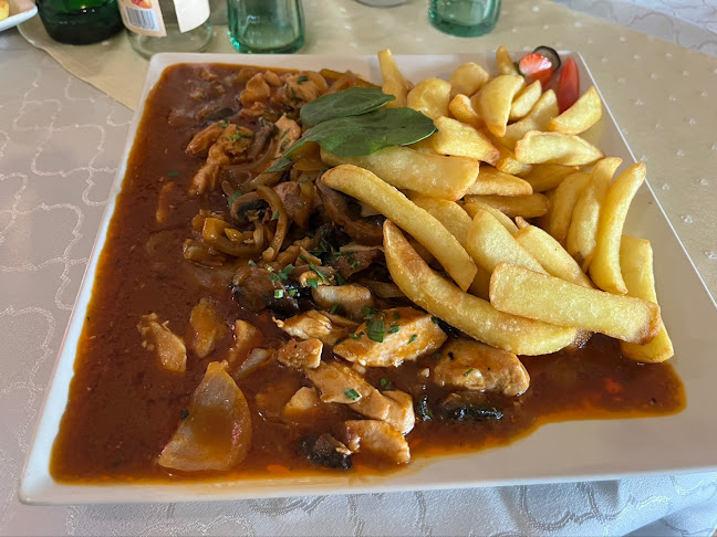 GRAND BAR restaurant ( Grand Bar Plus s.r.o.) - Gastronómia a pohostinstvo