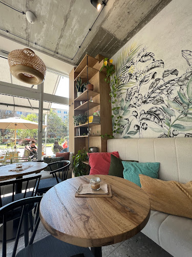 LEVA coffee & drinks