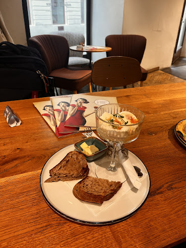 Opinii despre MONDIEU FRANCHISÉ No. 1 în Staré Mesto - Gastronómia a pohostinstvo