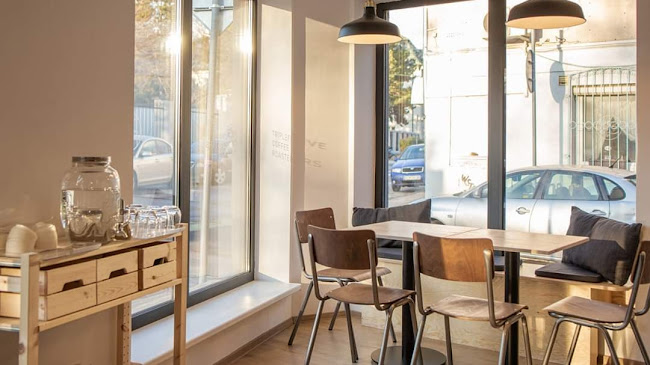 Triplefive coffee roasters - cafe