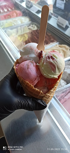 Comentarii opinii despre Zmrzlina Na Dereši Pod Lipou