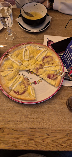 LOKAL VERMEX Beer Restaurant & Pizza - Gastronómia a pohostinstvo