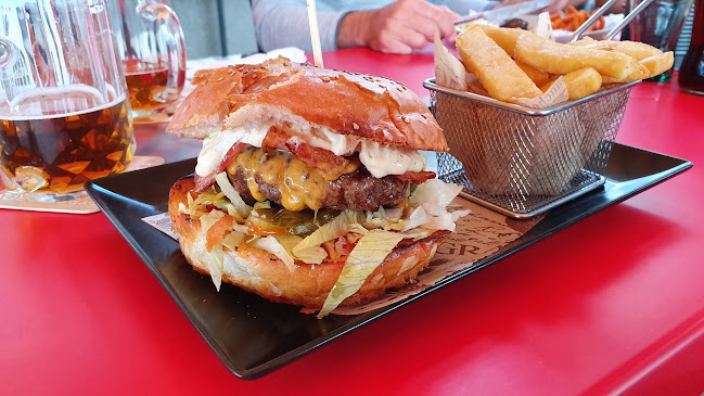 Opinii despre Michalovce, Tovarenska 2 în Michalovce - Gastronómia a pohostinstvo