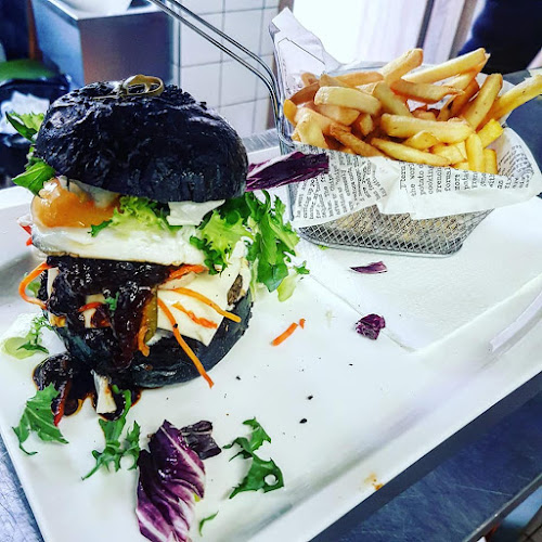 Restaurant & Pub u Paliho