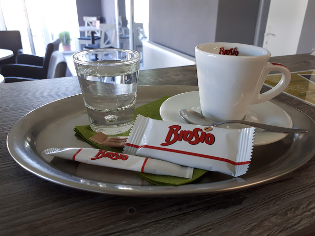 Opinii despre Kaviareň Fialka în Žarnovica - Gastronómia a pohostinstvo