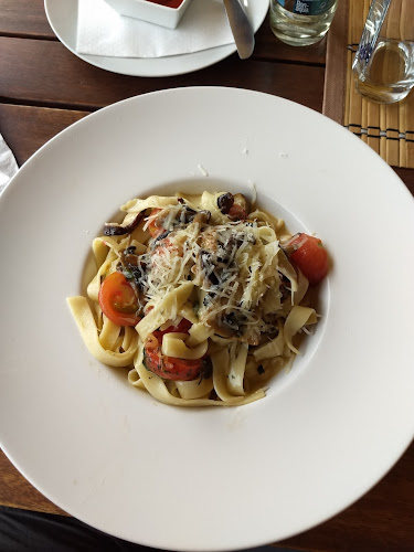 Kaštieľ Fričovce - Gastronómia a pohostinstvo