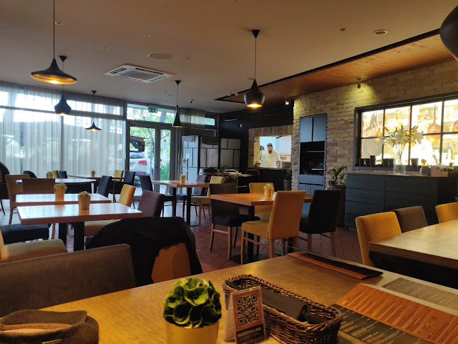 Opinii despre LeTorri - Restaurant & Bar în Bratislava - Gastronómia a pohostinstvo