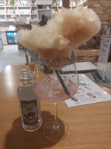 Opinii despre Kaviareň Letá în Skalité - Gastronómia a pohostinstvo