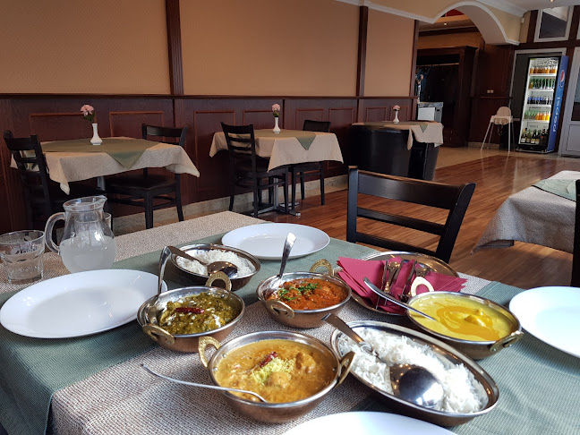 Opinii despre Nivara Indian Restaurant în Bratislava - Gastronómia a pohostinstvo