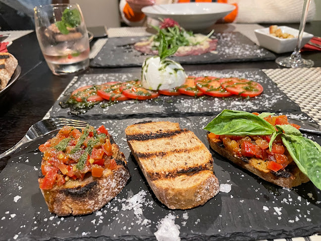 Italiana Pizza - Gastronómia a pohostinstvo