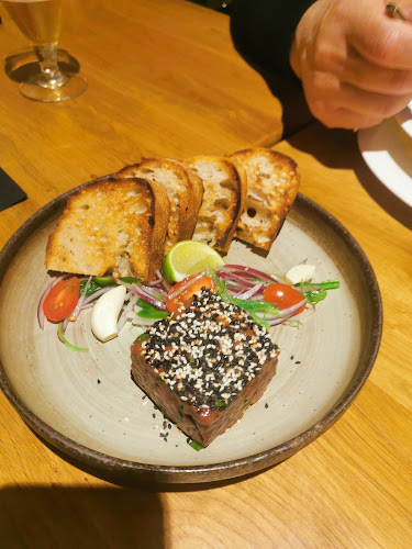 Comentarii opinii despre Meet Meat Restaurant & Bar