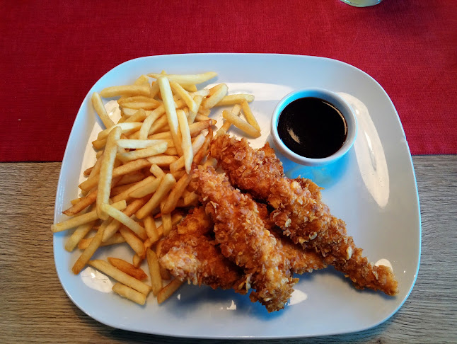 Opinii despre Ferdinand Pub & Restaurant în Handlová - Gastronómia a pohostinstvo