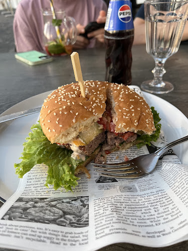 Opinii despre Savage Bistro Bar & Restaurant în Staré Mesto - Gastronómia a pohostinstvo