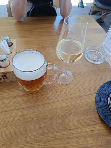 Country Saloon - Senec