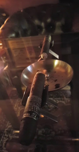 Ligero Gurman Point Cigar Lounge