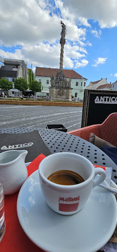 Opinii despre Antico Bar Caffe în Trnava - Gastronómia a pohostinstvo