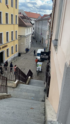 Pause Coffee & Sweets