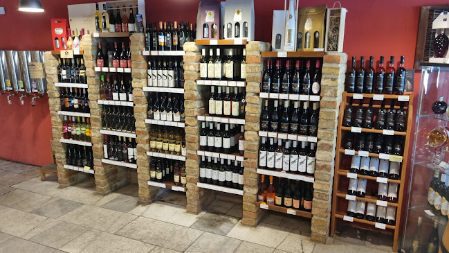 Opinii despre Vinotéka pod Perlou în Nové Zámky - Gastronómia a pohostinstvo