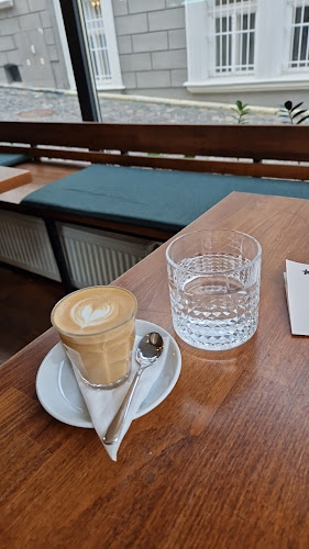 Matúšova 22, 911 01 Trenčín